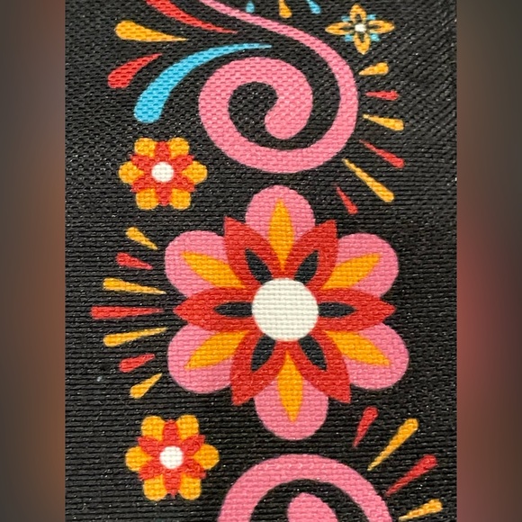 DIA DE LOS MUERTOS Day Of The Dead Sugar Skull Floral Decorative Table Runner - Picture 7 of 8